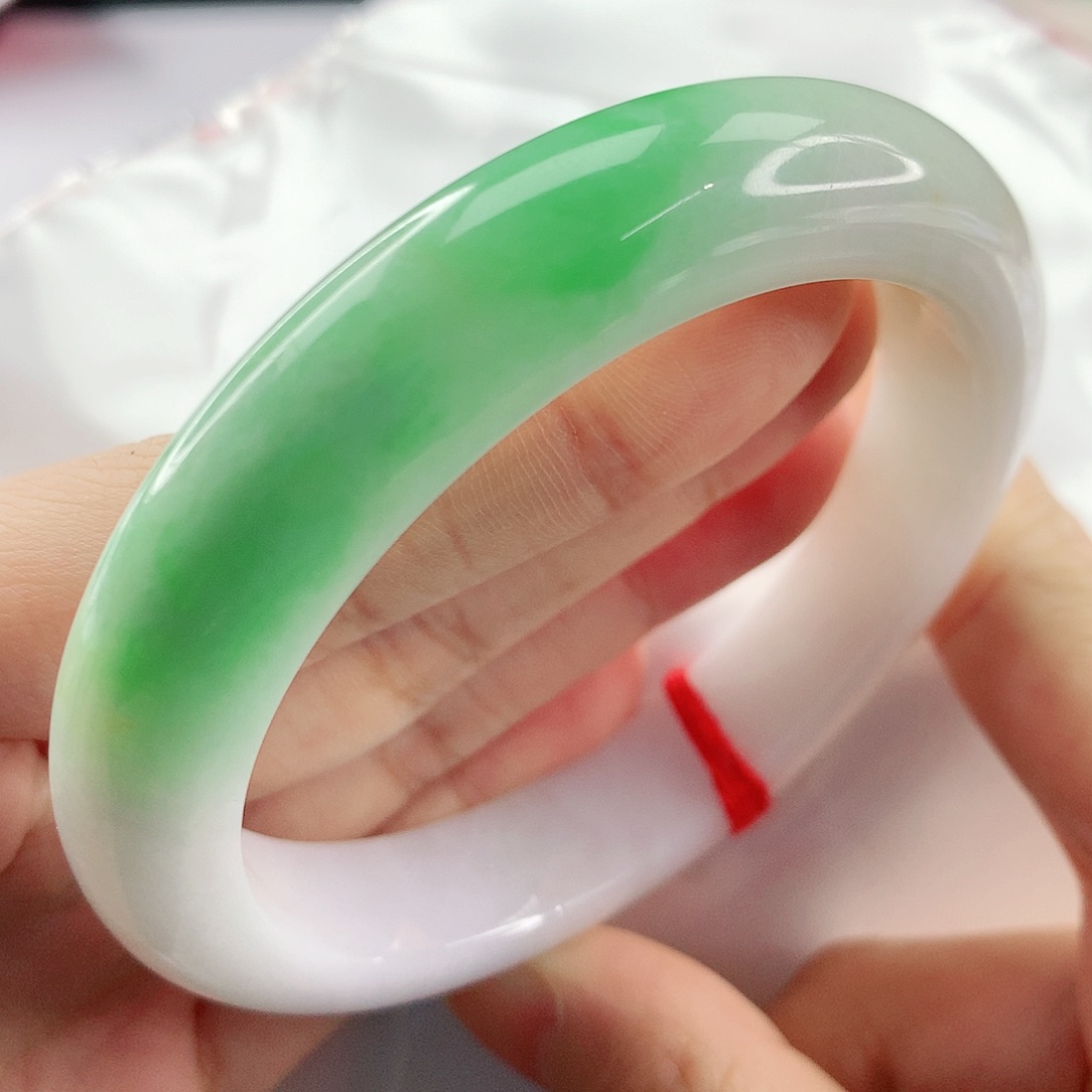 翡翠手镯未镶嵌，002