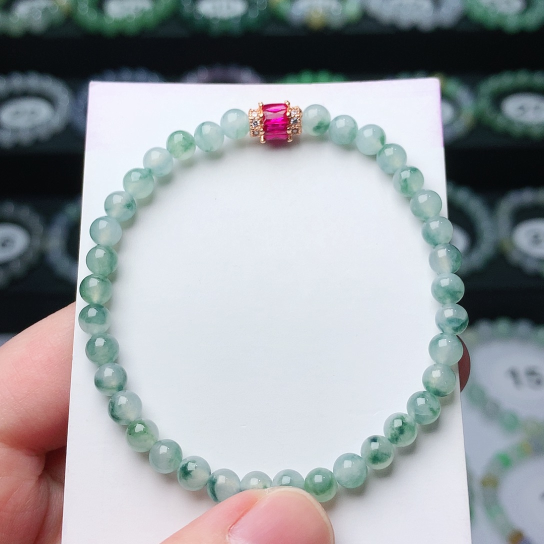 翡翠手链未镶嵌翡翠