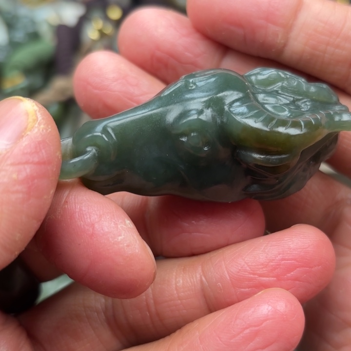 和田玉吊坠未镶嵌