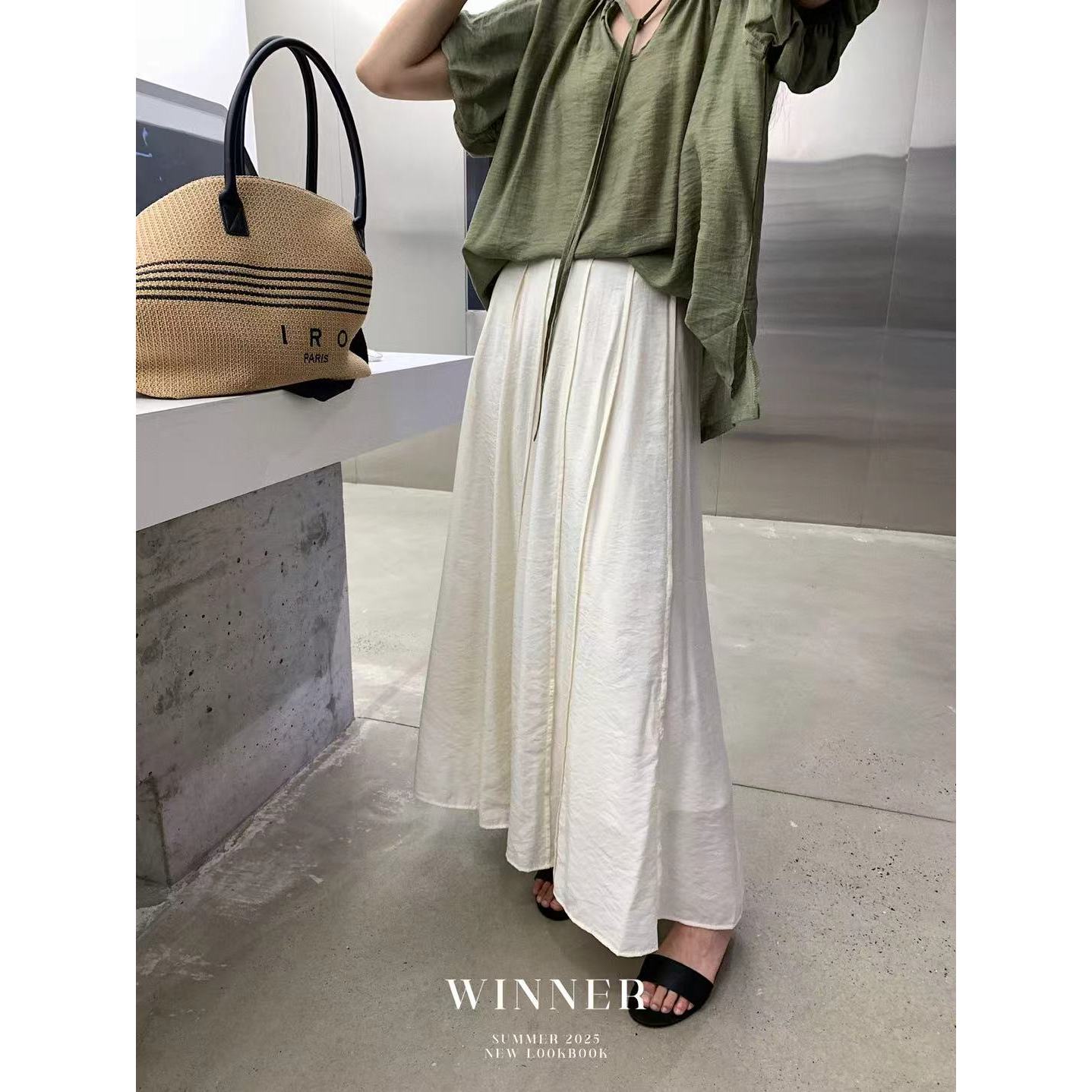 6888  韩系简约气质款百褶半身裙（裙长94）  w