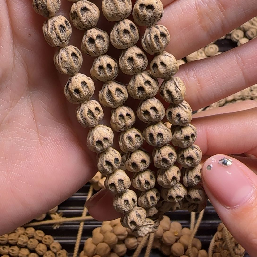 柏香籽/百香籽吊坠波****?