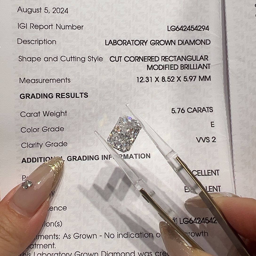 实验室培育钻石裸石未镶嵌5.61克拉雷迪恩