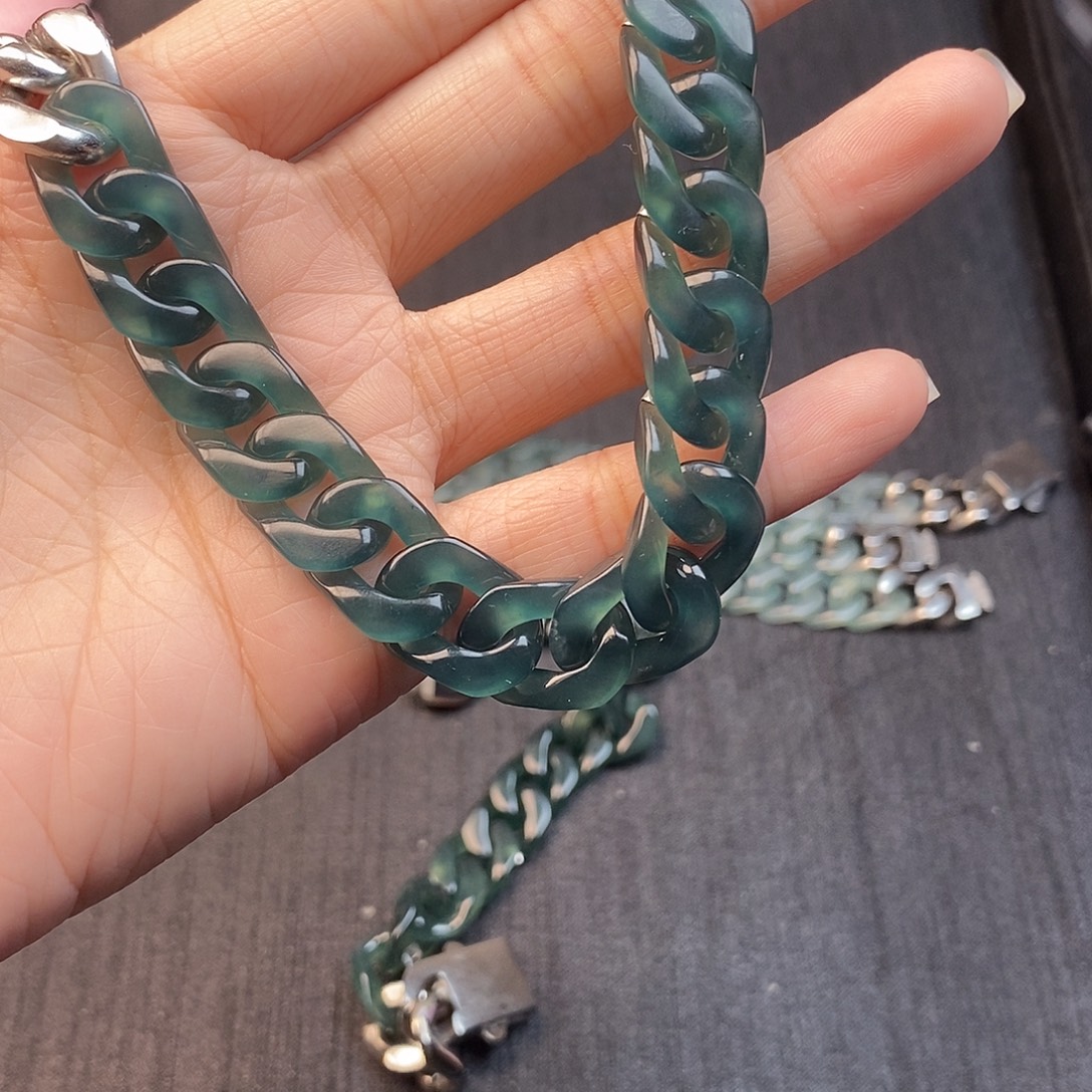 丁***白翡翠未镶嵌手链翡翠手链