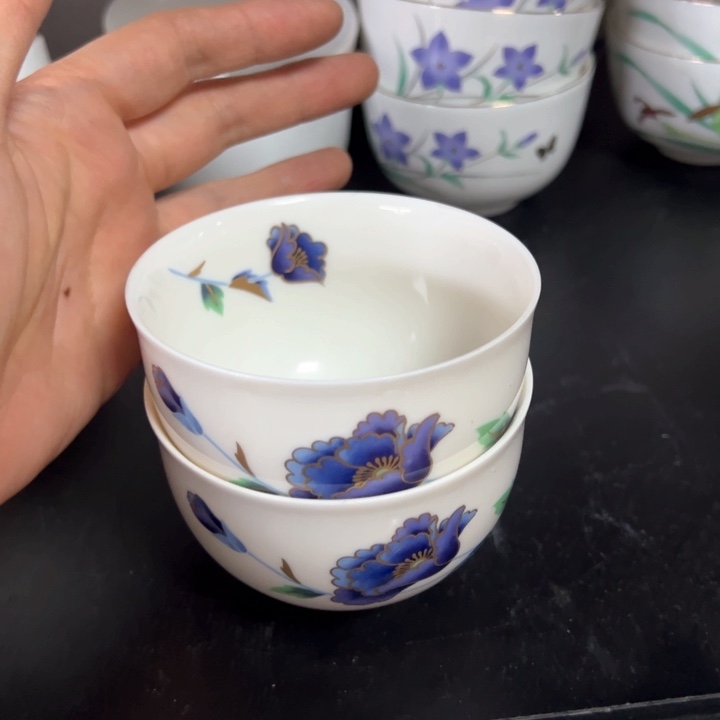 盖碗瓷器直播放漏中