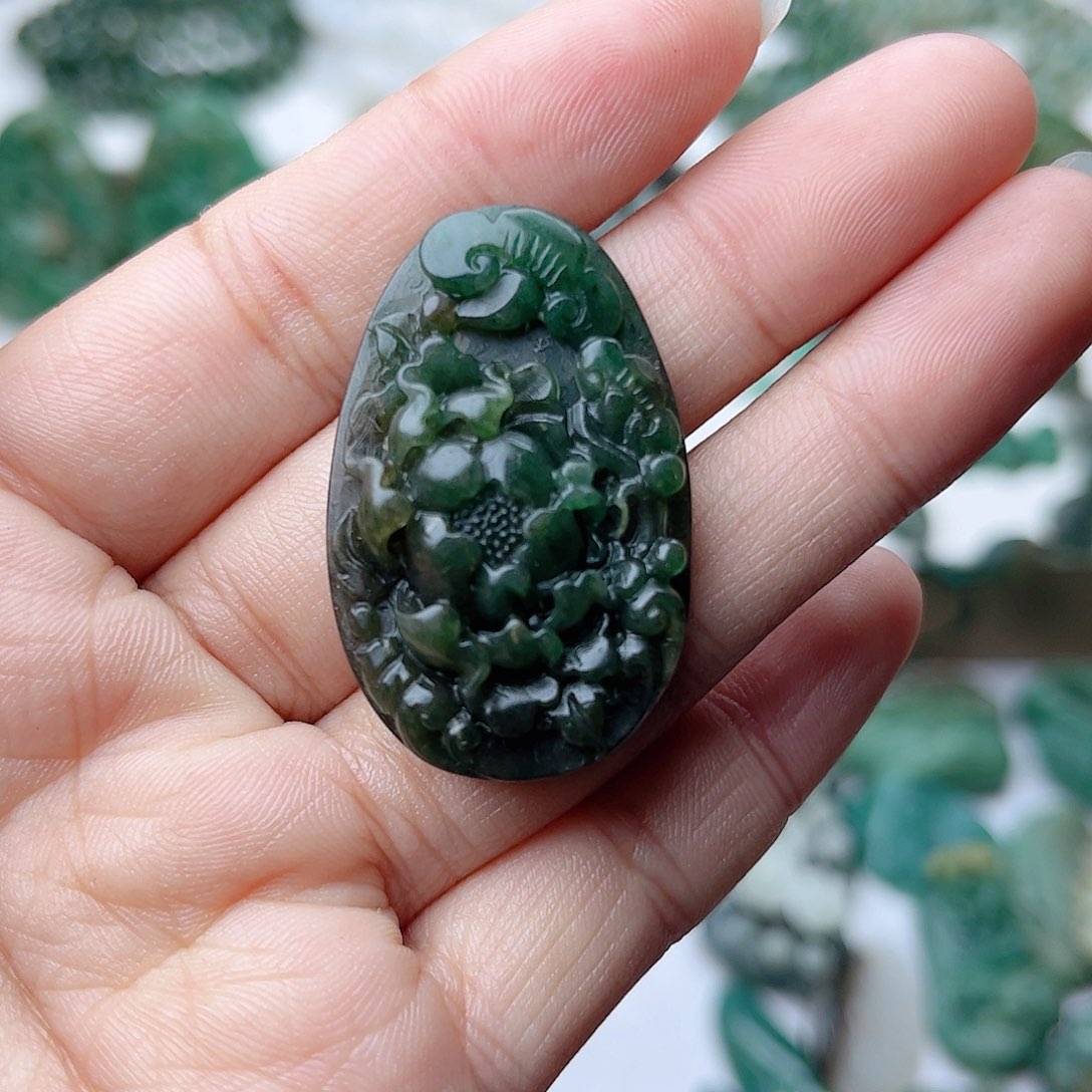 独山玉挂件未镶嵌