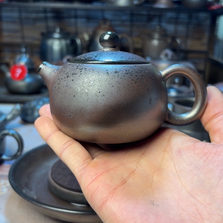 壶庄诚柴烧坭兴陶壶200（