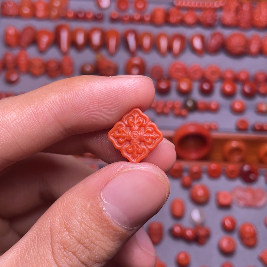 南红玛瑙配饰未镶嵌水**生