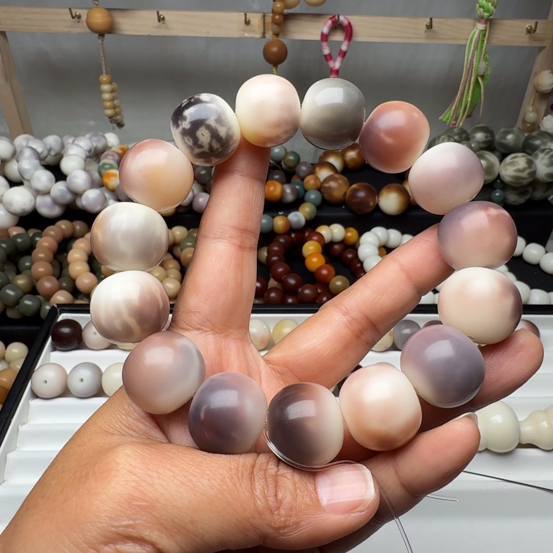 度***云手串菩提根/象牙果卡19干磨瑕疵