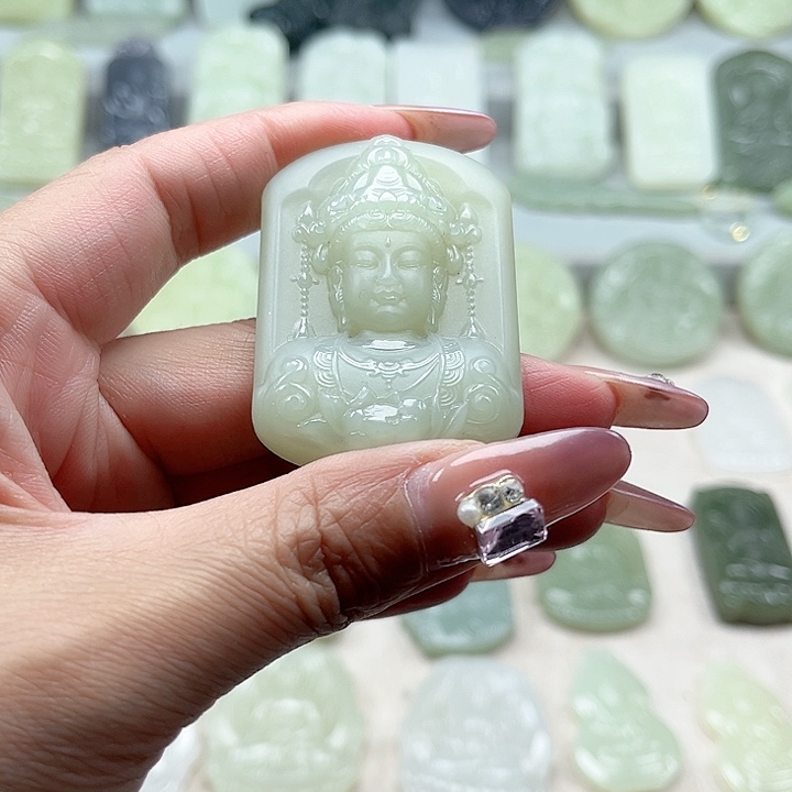 和田玉未镶嵌颈饰