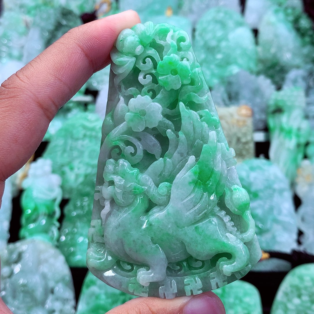 吊坠(不含链)未镶嵌翡翠