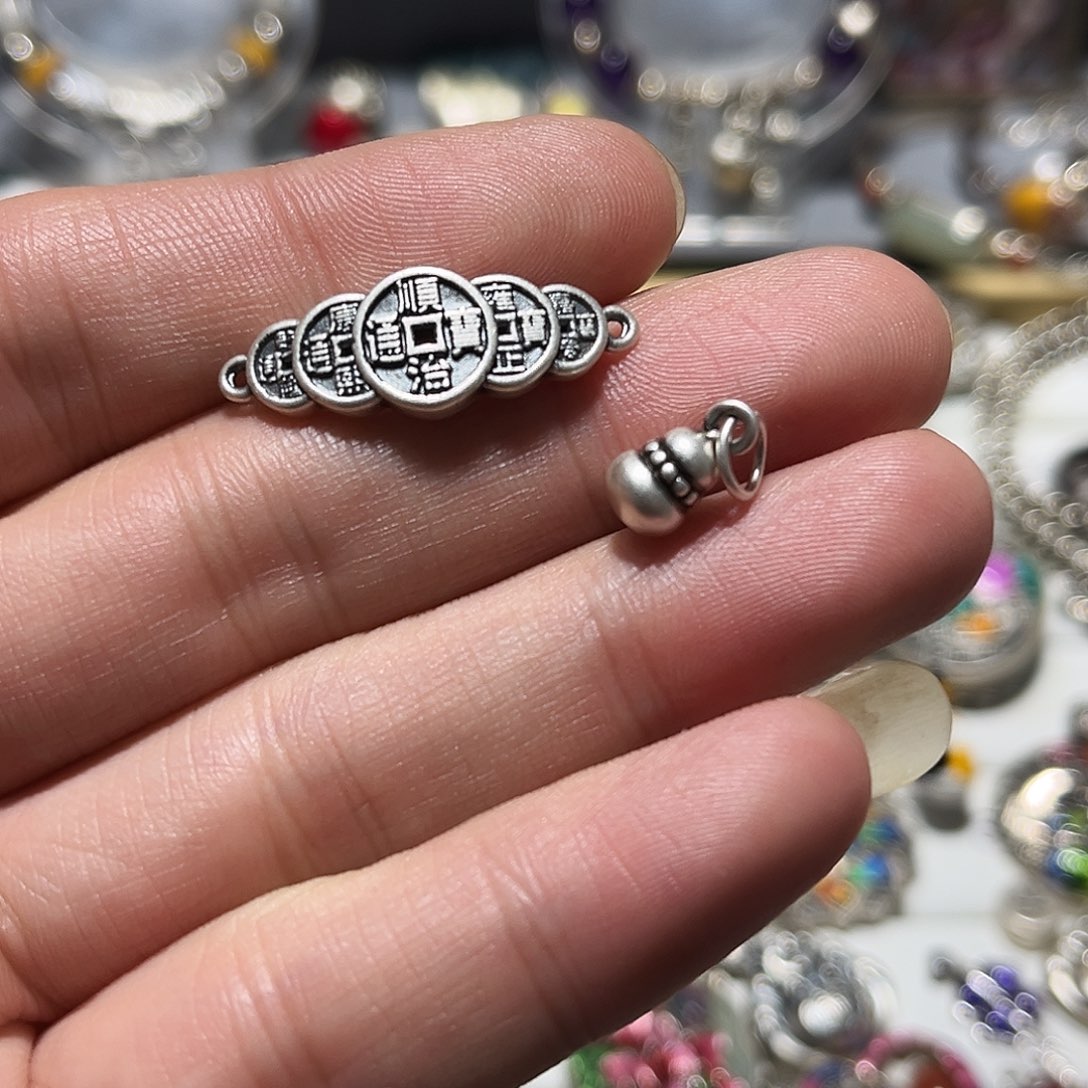 吊坠足银珐琅五帝钱