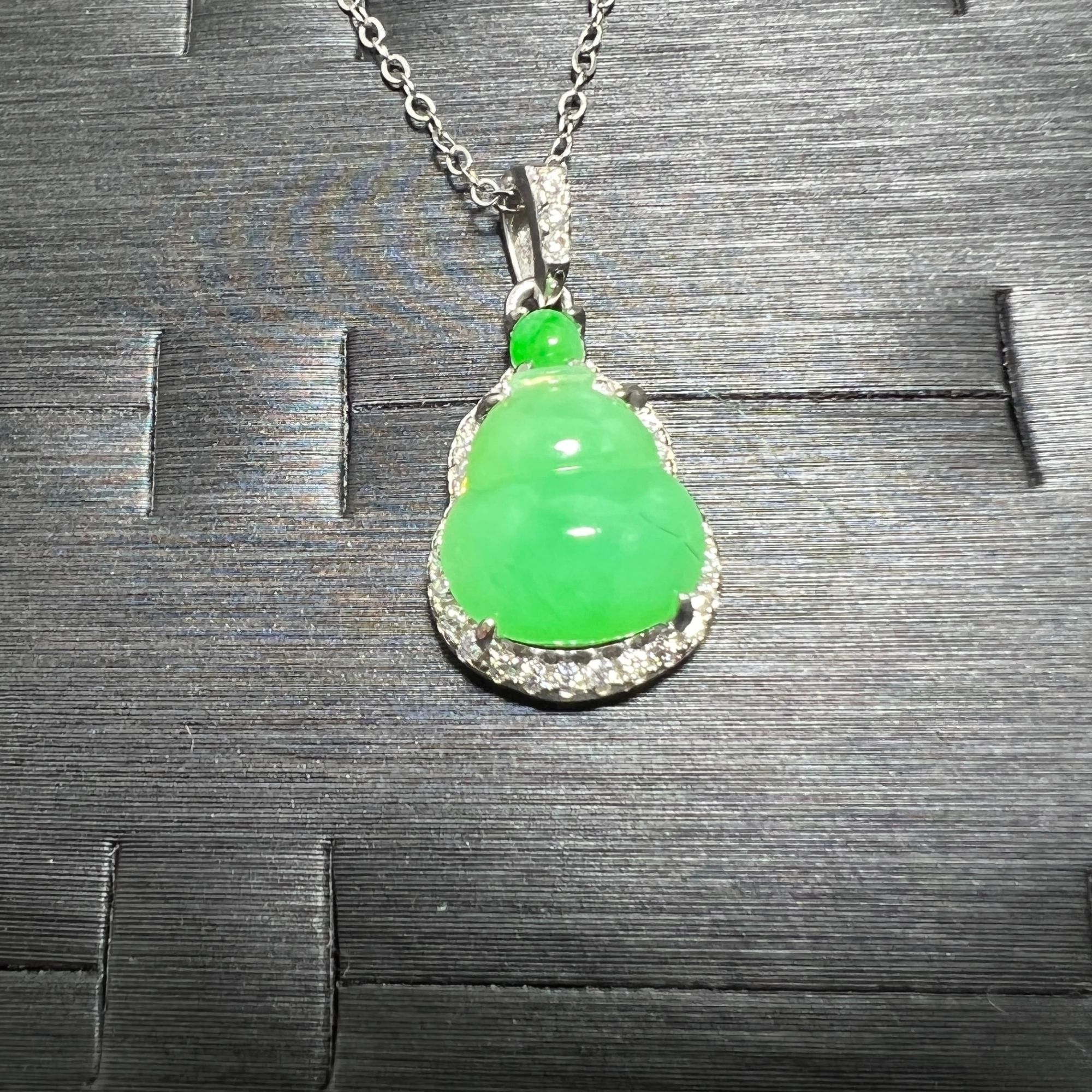 天然缅甸翡翠银镶绿葫芦吊坠