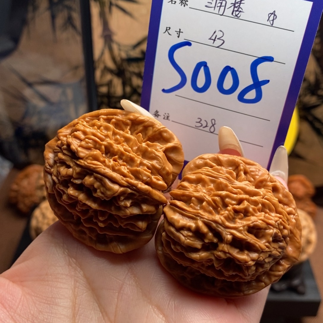 文玩核桃把件三角楼43