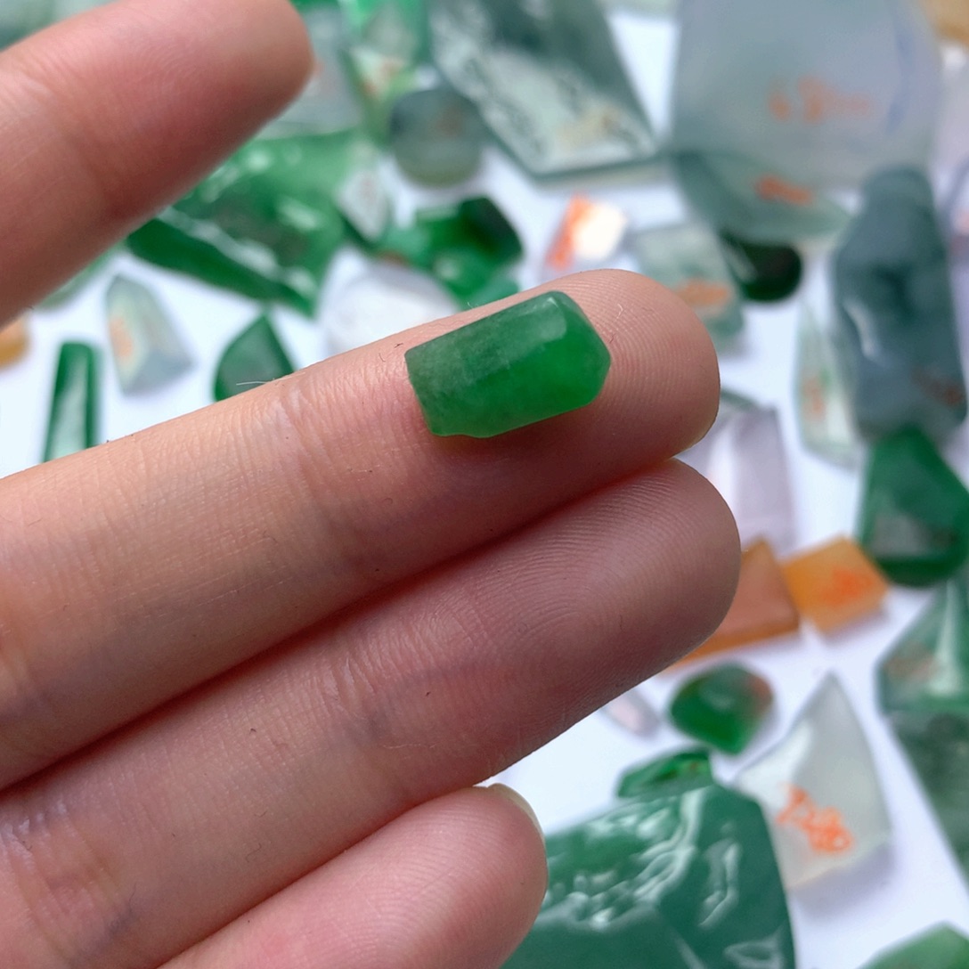 定制翡翠未镶嵌缅甸翡翠原石