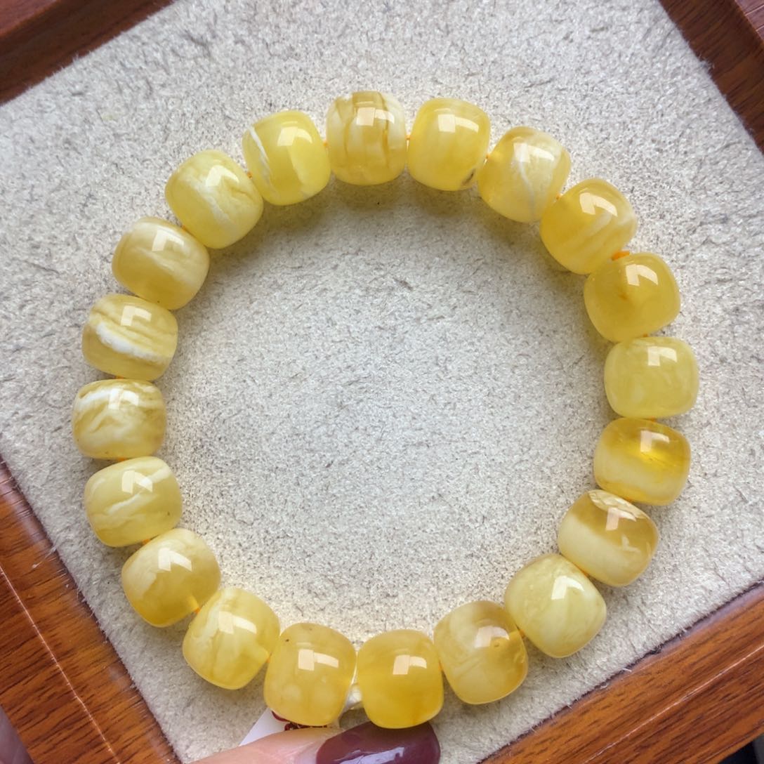 蜜蜡珠宝奇石未镶嵌18