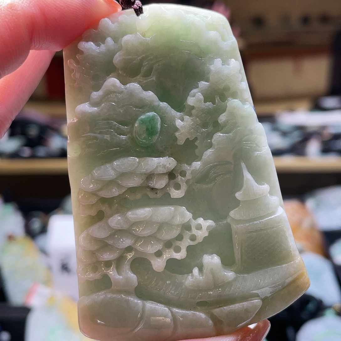 翡翠颈饰未镶嵌一个