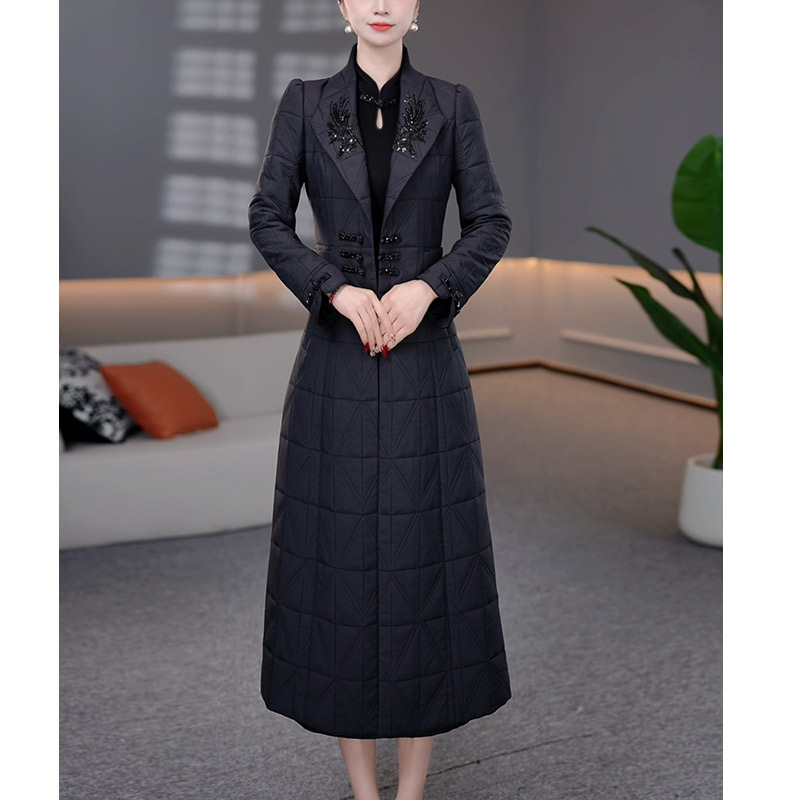 嘉美25B137MJ 新款刺绣气质轻奢夹棉加厚中长款套装连衣裙 M-5XL