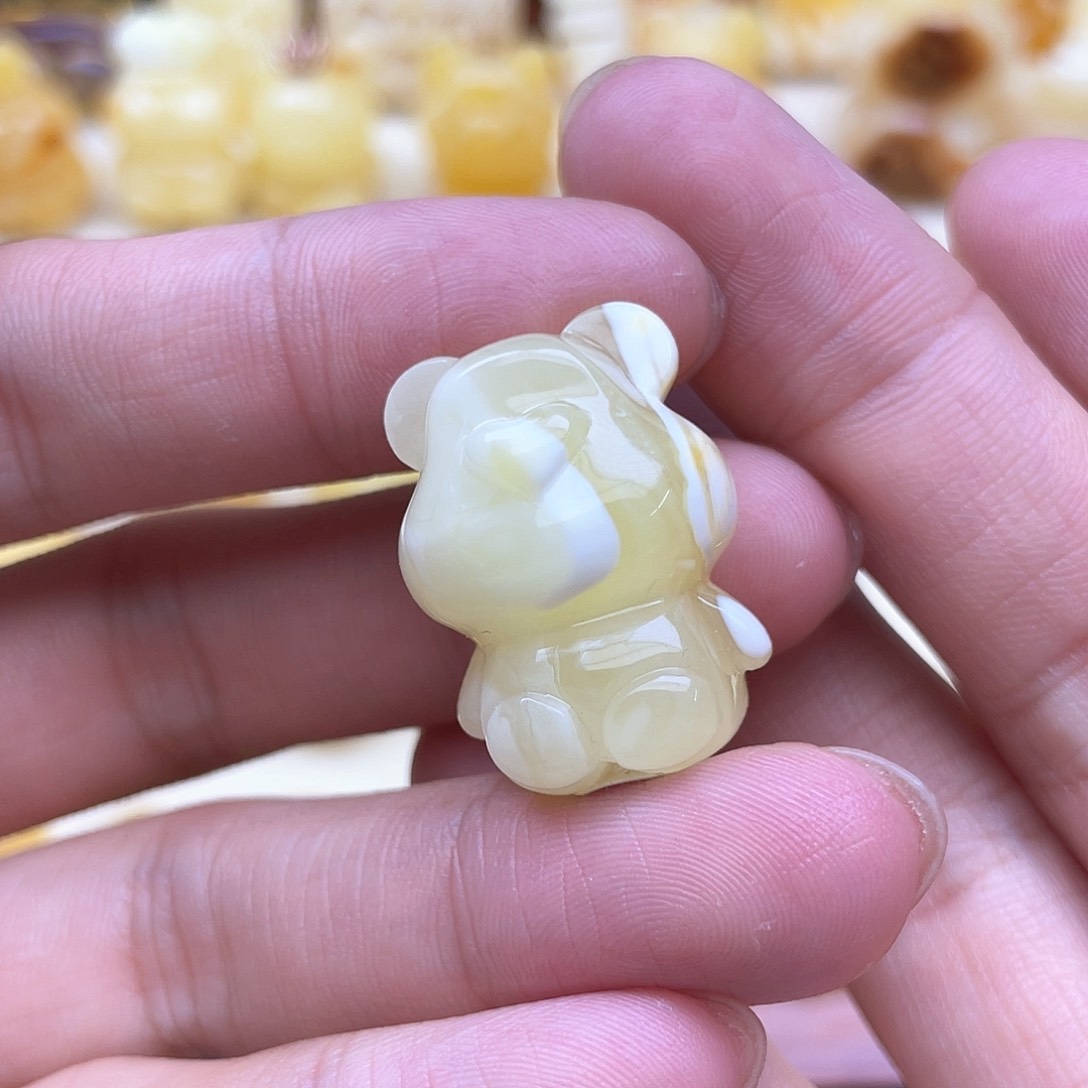 琥珀裸石未镶嵌蜜蜡