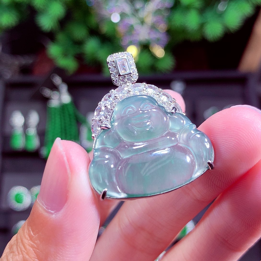 颈饰未镶嵌翡翠天然