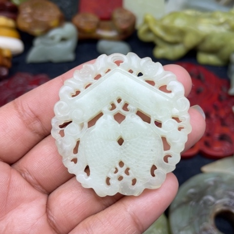 蛇纹石玉颈饰未镶嵌25