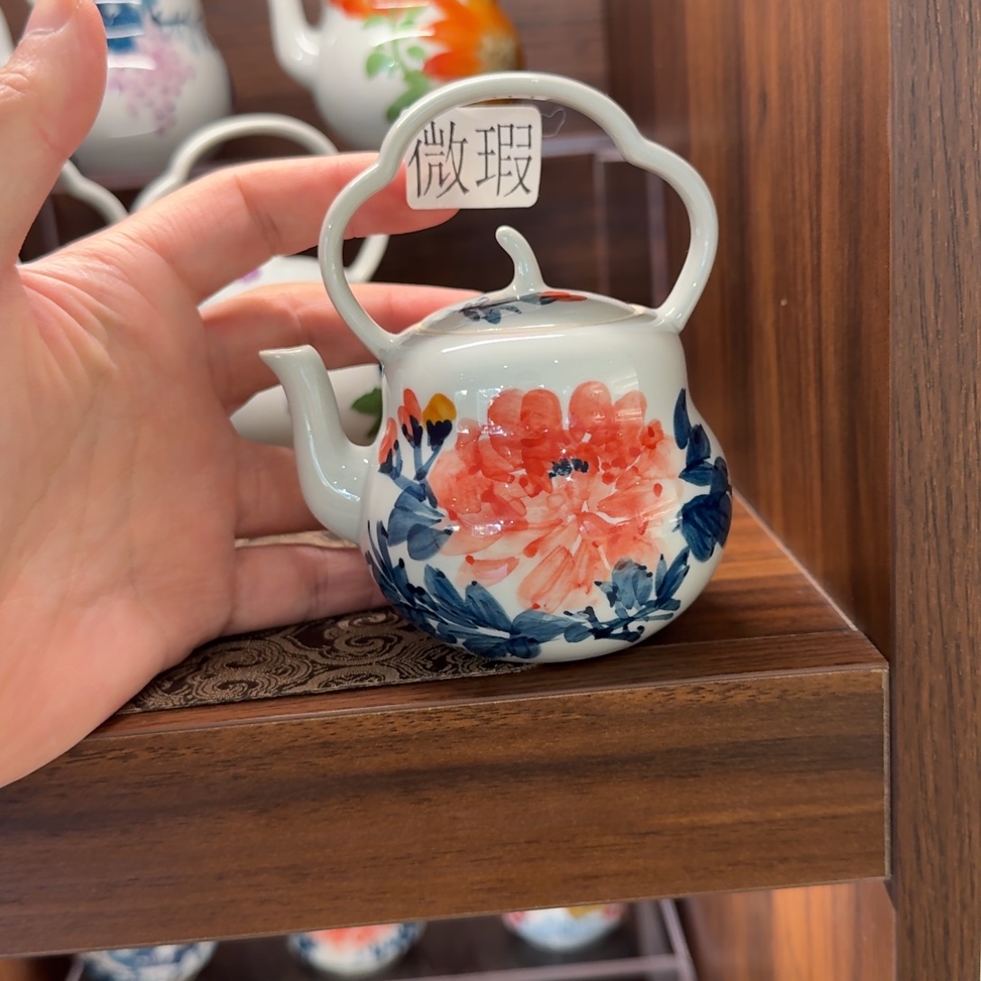 釉下手绘茶具微瑕
