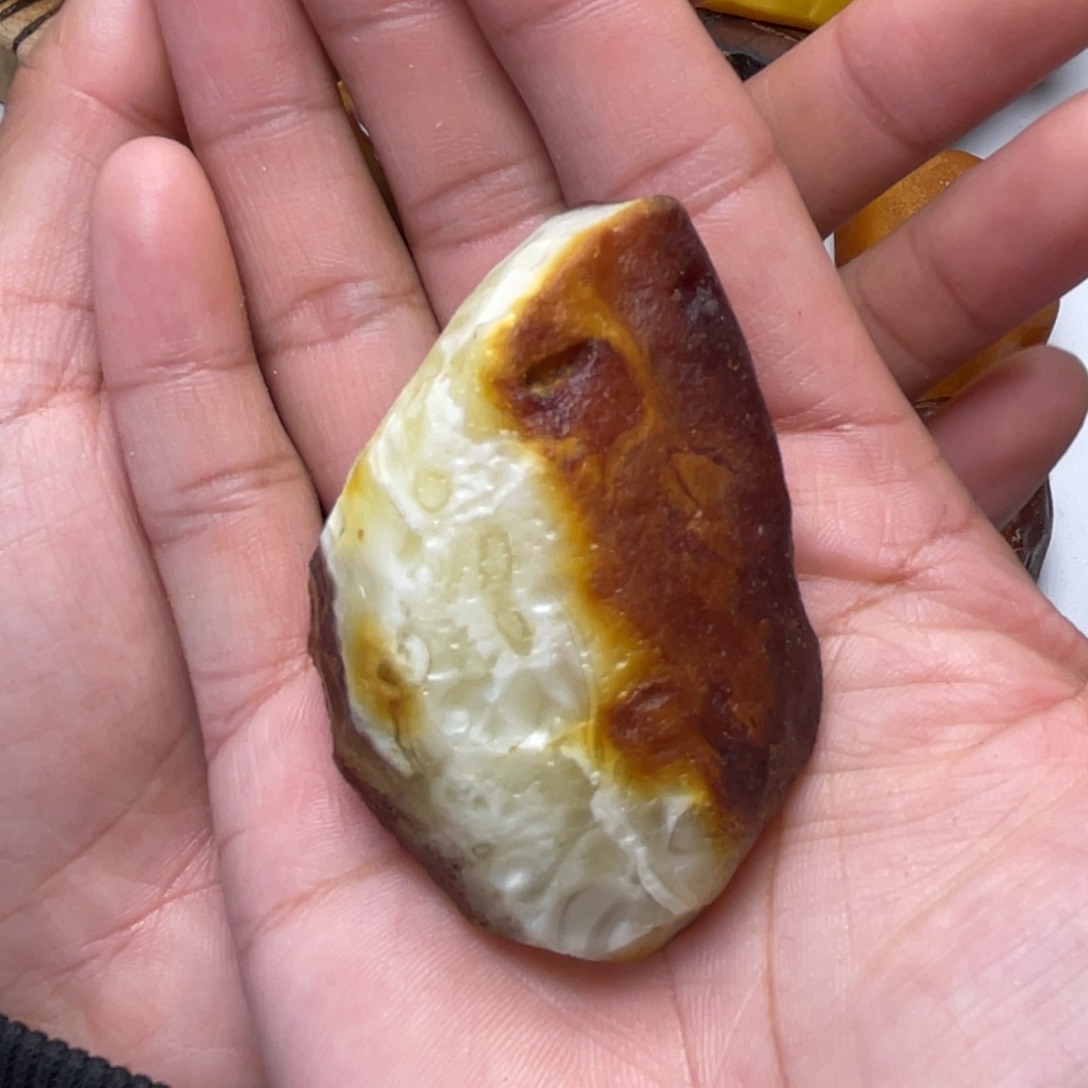 定制琥珀未镶嵌蜜蜡订制水滴吊坠