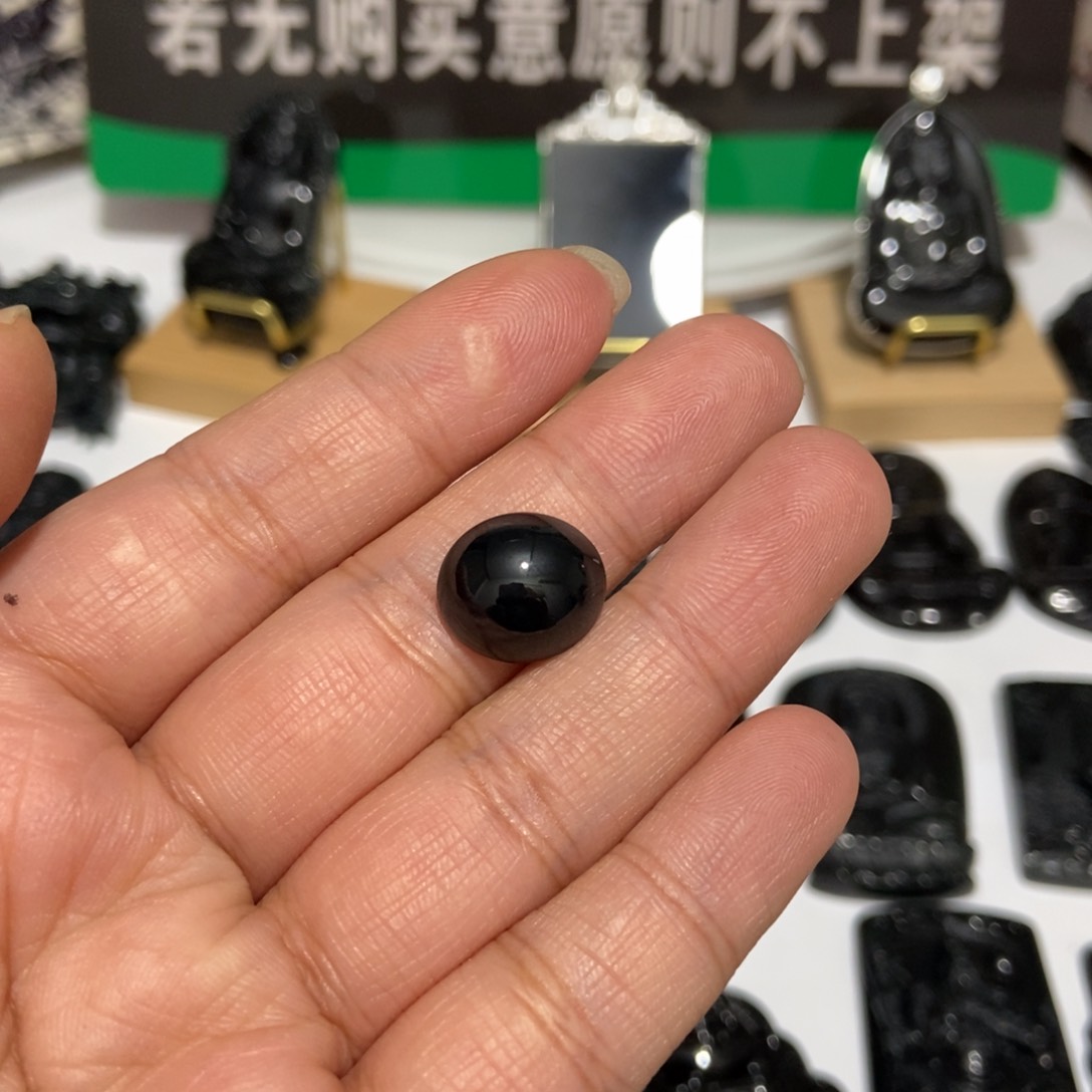 定制翡翠未镶嵌洛****神戒指