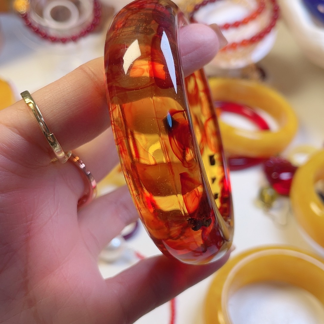 琥珀手镯未镶嵌(****?手镯圈口60