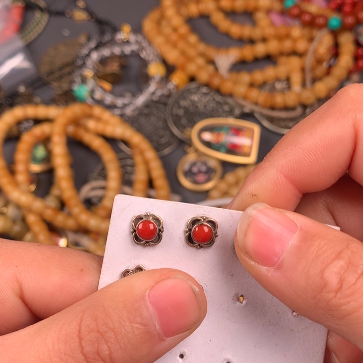 泥塑?**葵藏式风格民俗手工艺