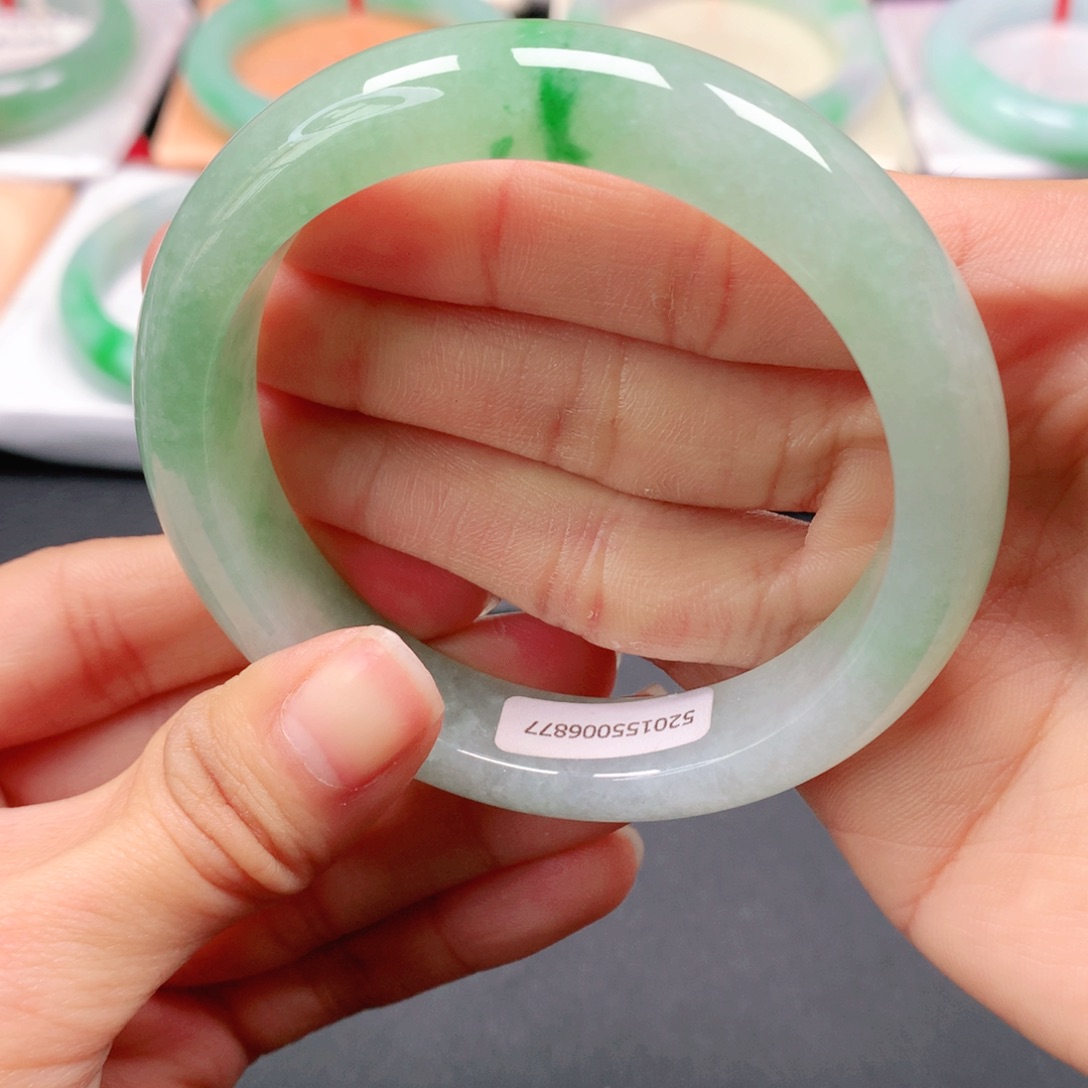 翡翠手镯未镶嵌天然翡翠手镯55