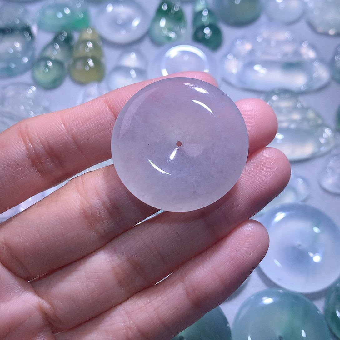 【闪购商品】翡翠颈饰未镶嵌扣