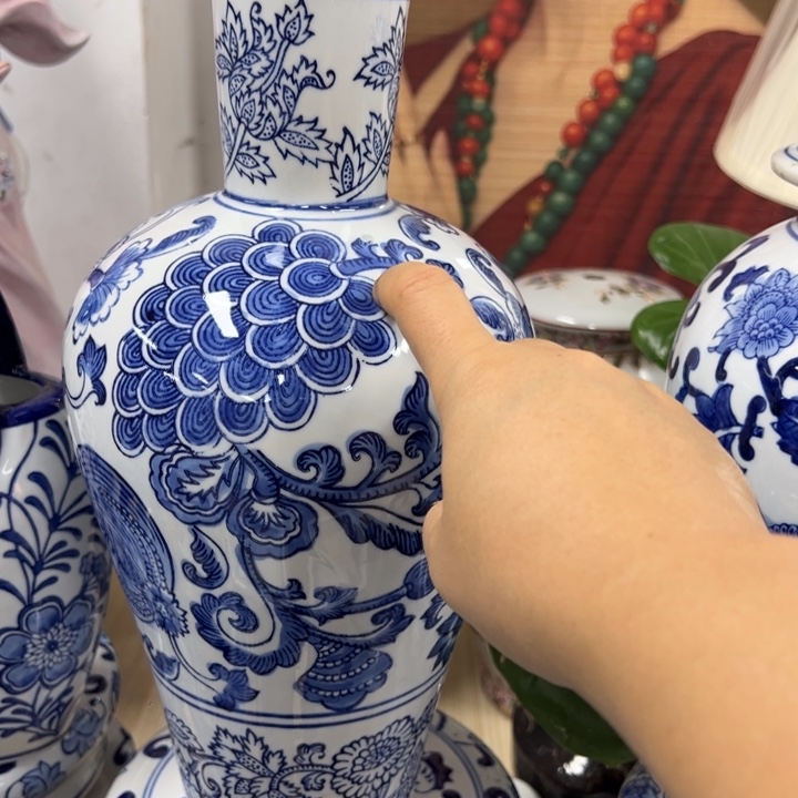 瓷片微瑕陶罐乙。。。。。。。。。。