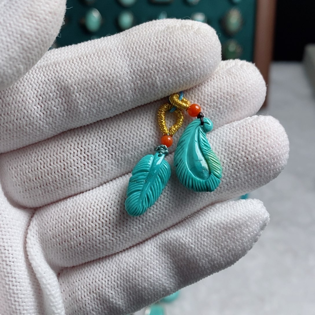 绿松石颈饰未镶嵌