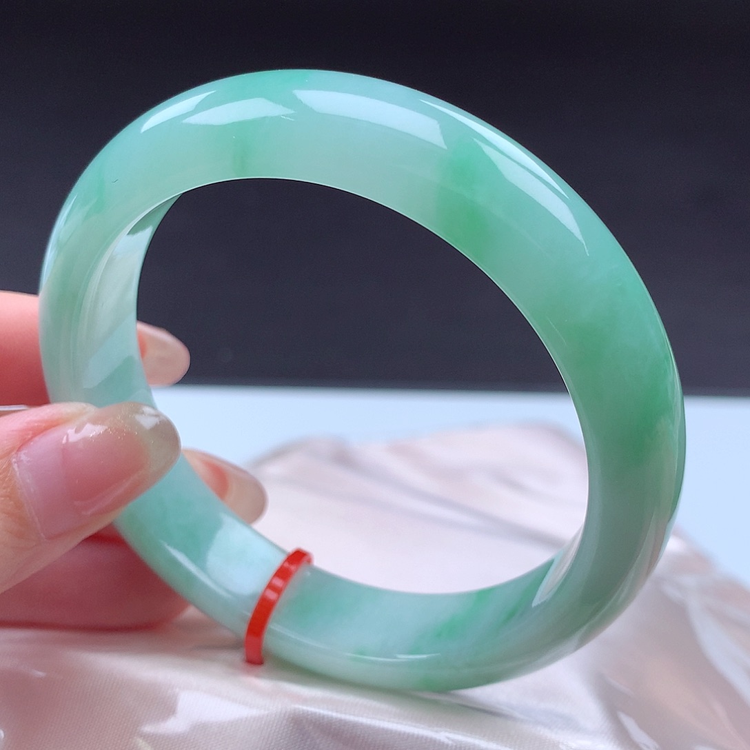 晴***~翡翠未镶嵌手镯002028 手镯