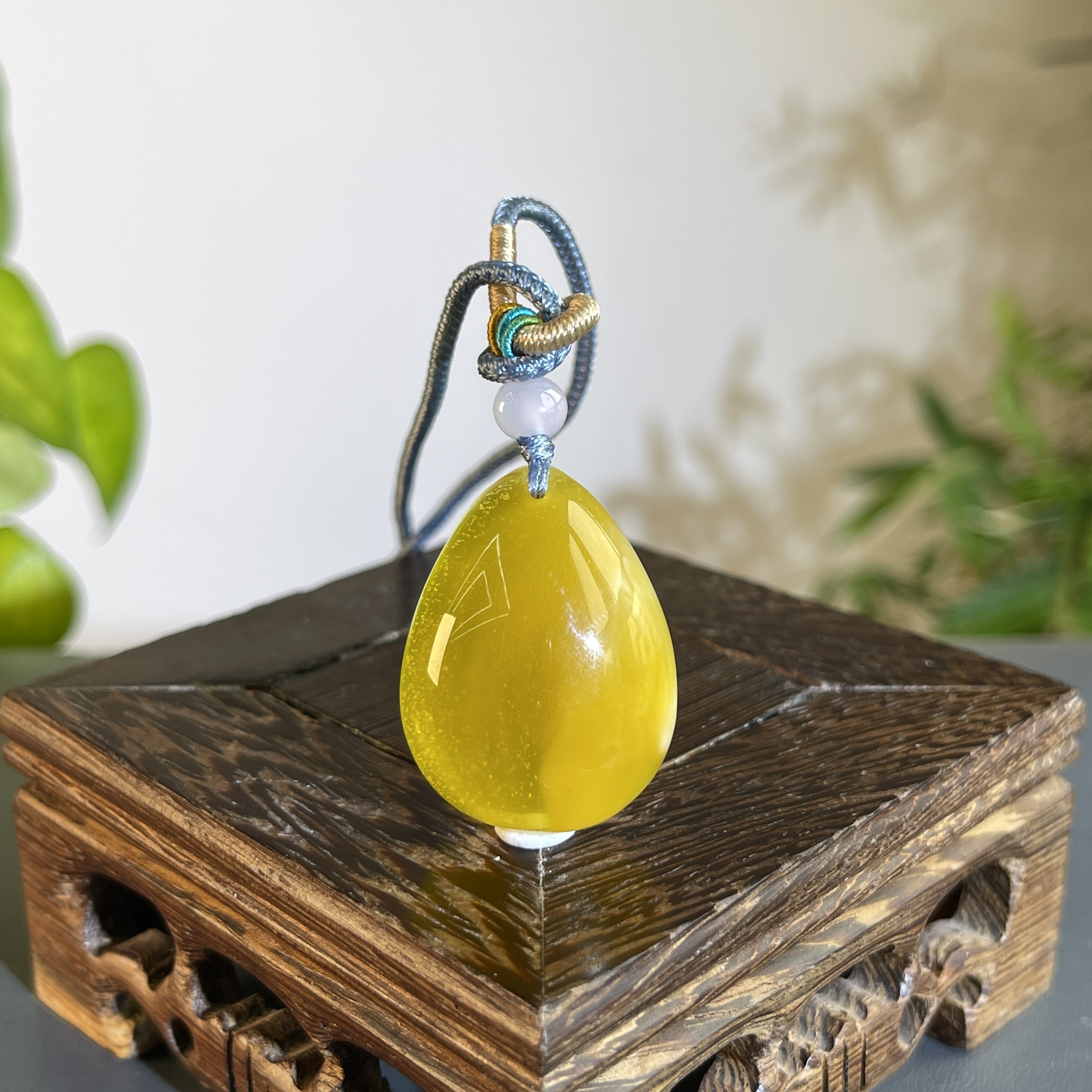 JXB11-012  琥珀-吊坠