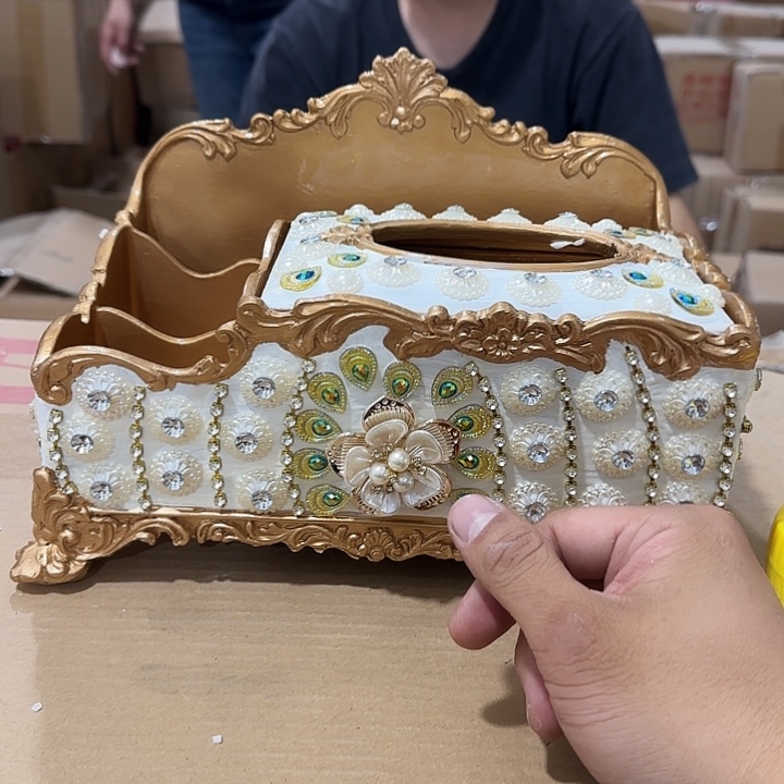 泊***然树脂摆件哈哈哈哈