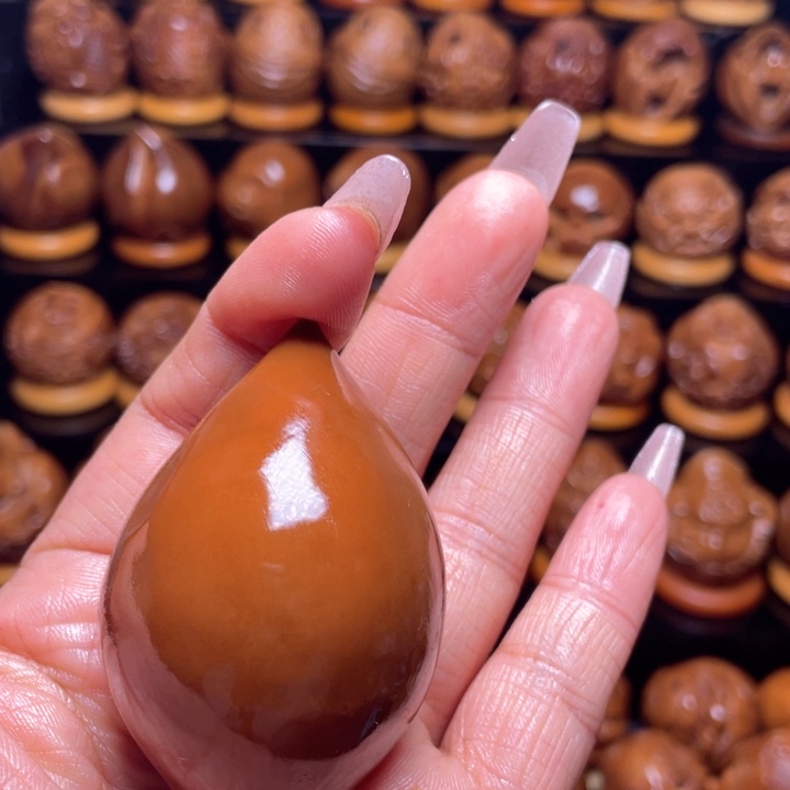 橄榄核把件姐*橄榄雕刻