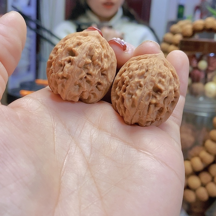 【闪购商品】文玩核桃把件37玉枕元宝