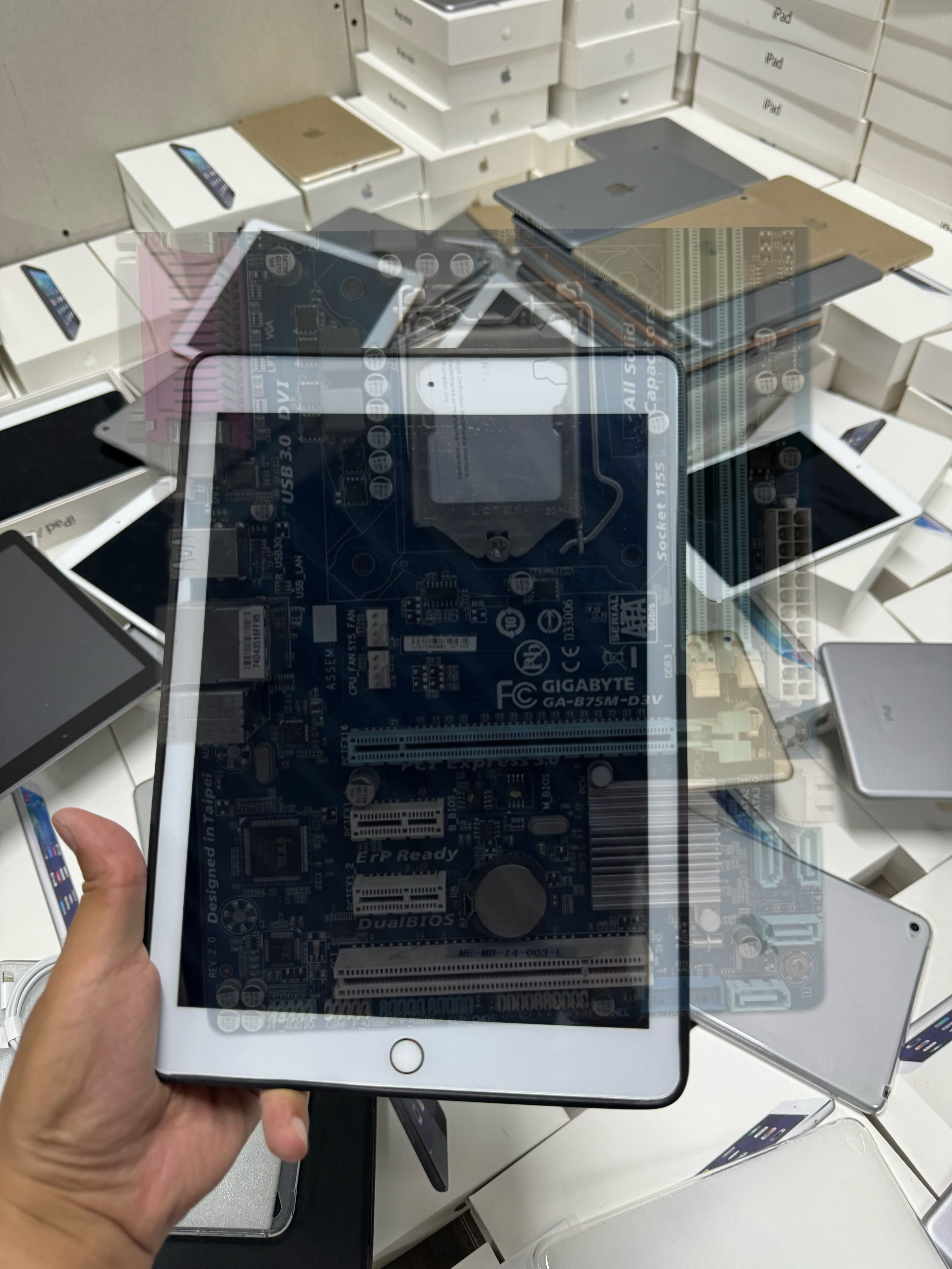 95新 Apple/苹果 苹果原装电脑硬盘+配备保护套充电器