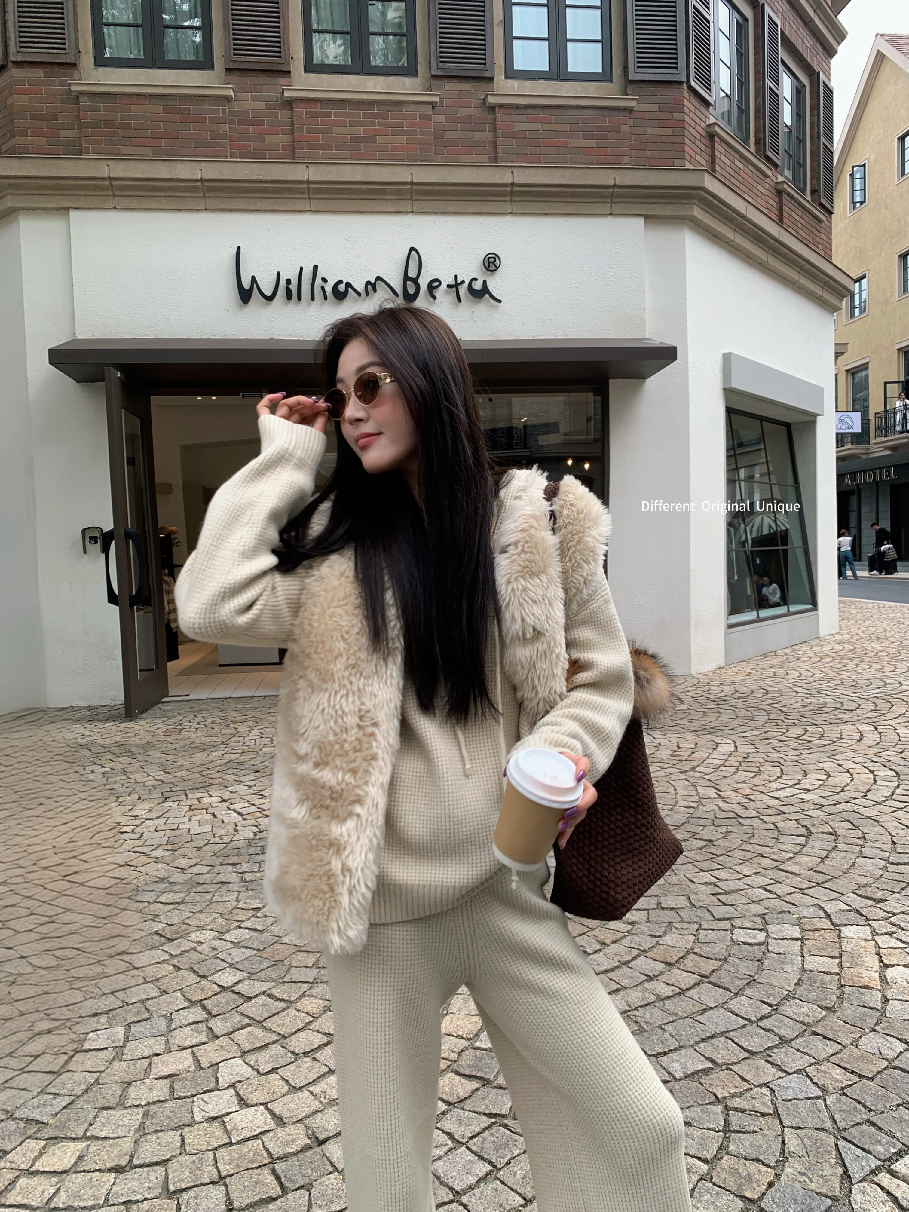 DOU×【绒雾暖境】秋冬新款慵懒风加厚保暖宽松毛毛马夹外套