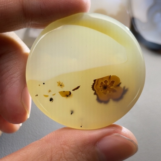 玛瑙/玉髓颈饰未镶嵌放***！