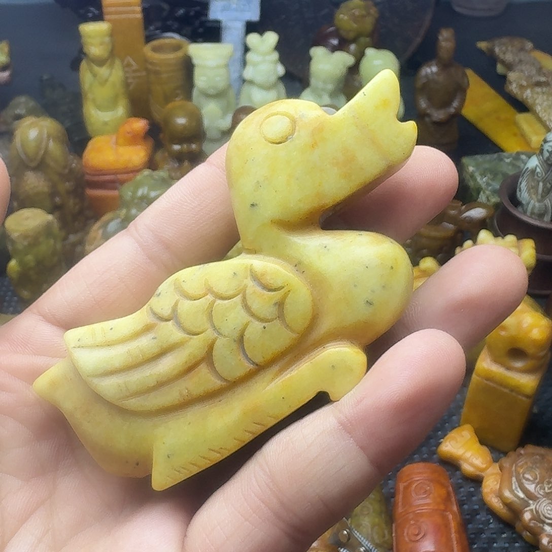 白玉菩提吊坠。。。