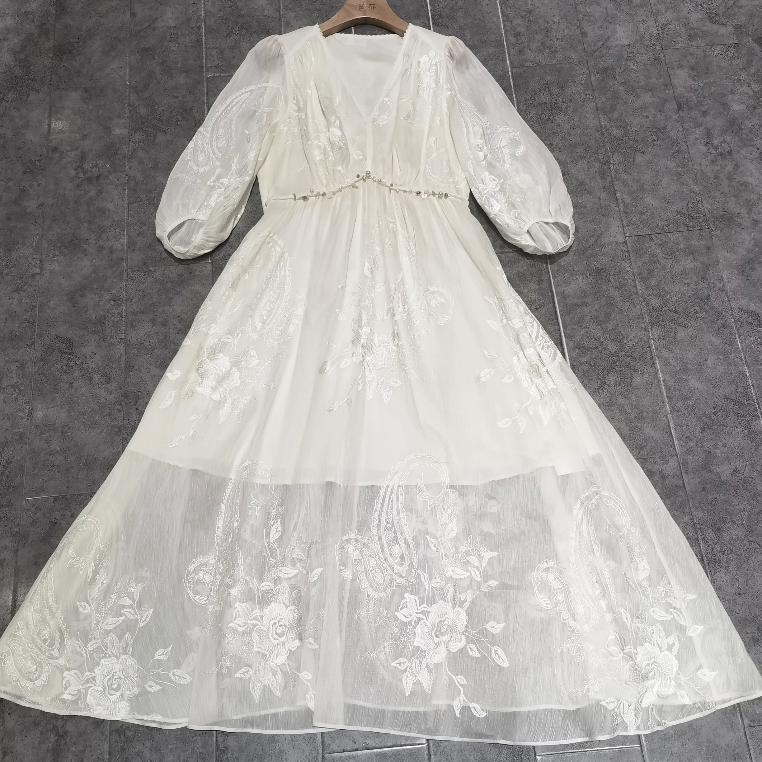 1052芭莎家桑蚕丝亚麻连衣裙