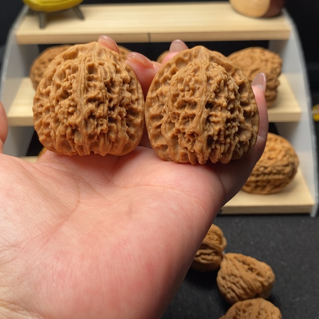 把件文玩核桃33号南将石44三角炮全品原生态