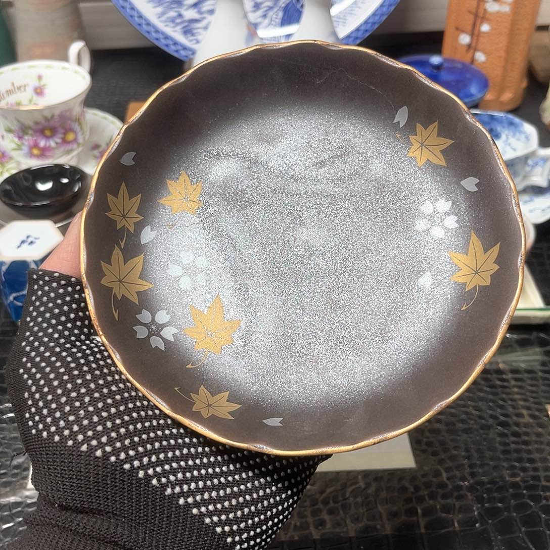 瓷片女神们！！！！节日快乐！！！