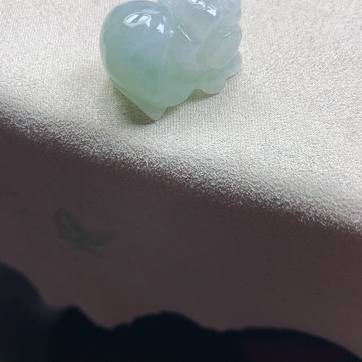 翡翠颈饰未镶嵌吊坠