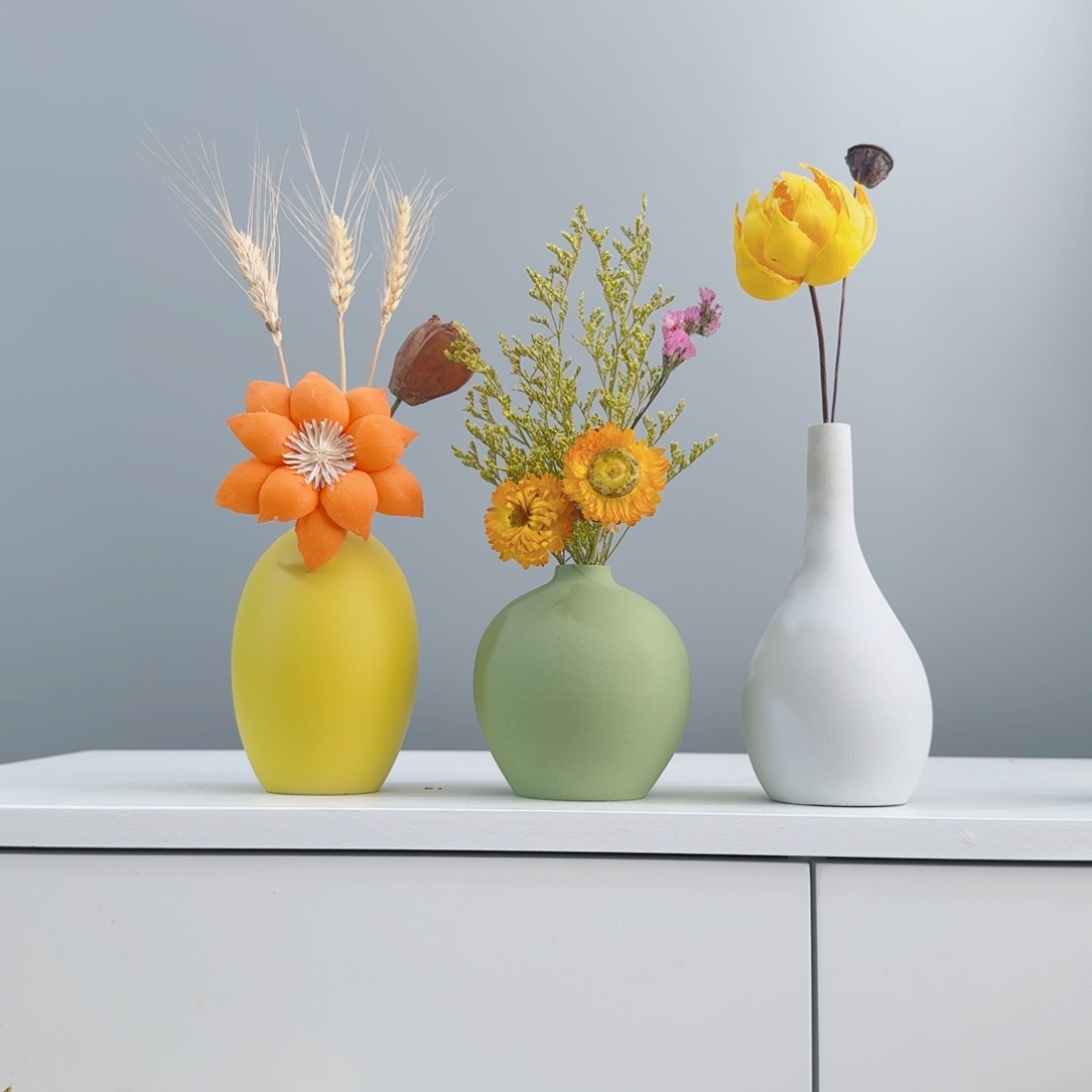 摆件陶瓷小花瓶含花总高约20-30cm