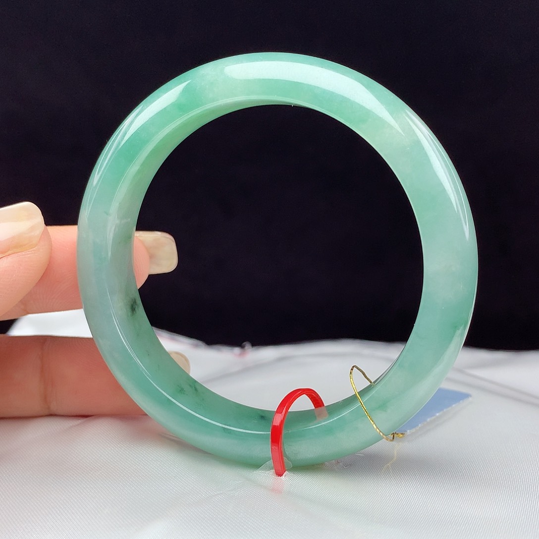 翡翠手镯未镶嵌53圈 3255