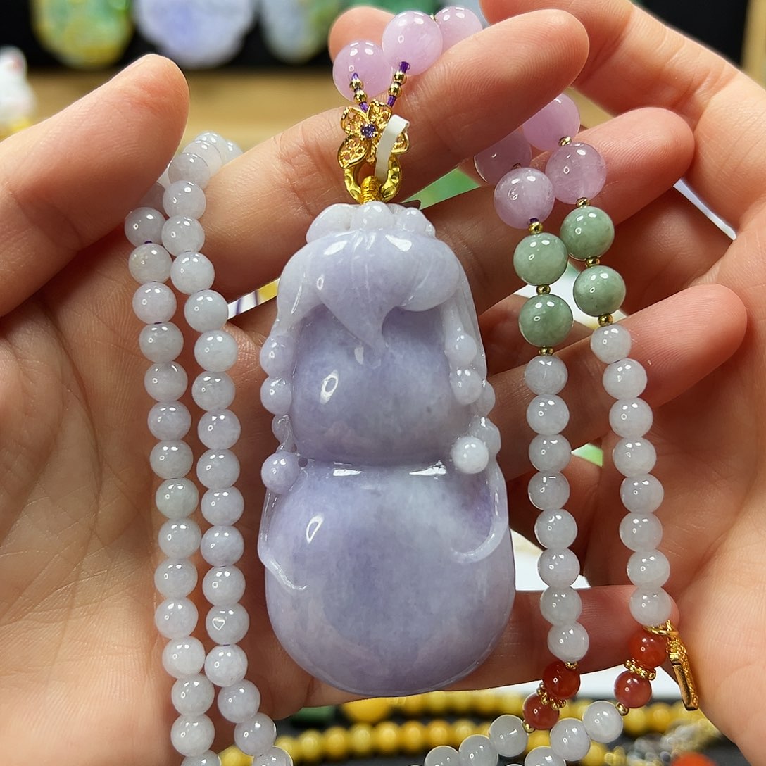 翡翠未镶嵌颈饰吊坠