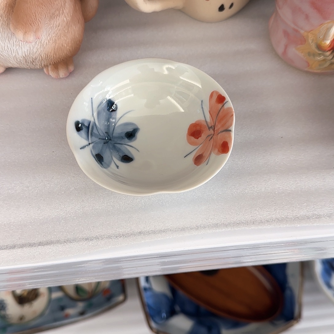 摆件在于对人有着无限好感并且